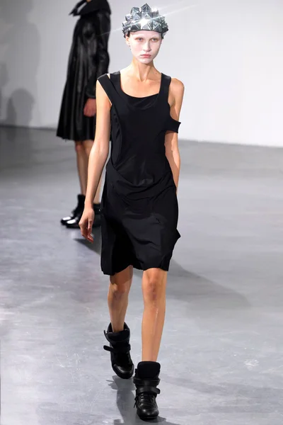 Look 50